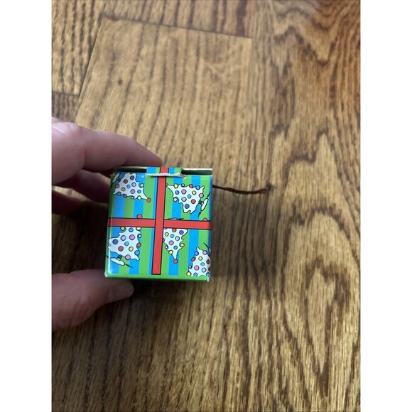 Peanuts Christmas ornament Box style Equity Promotions 1990 Sally - Picture 2 of 3